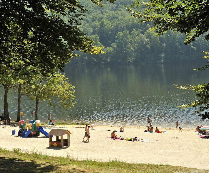 Camping La Plage à TREIGNAC